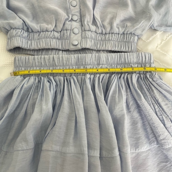 CUTOUT PUFF SLEEVES MINI DRESS BABY BLUE PLAYFUL
SILHOUETTE SUMMER PREPPY MED - Picture 15 of 16